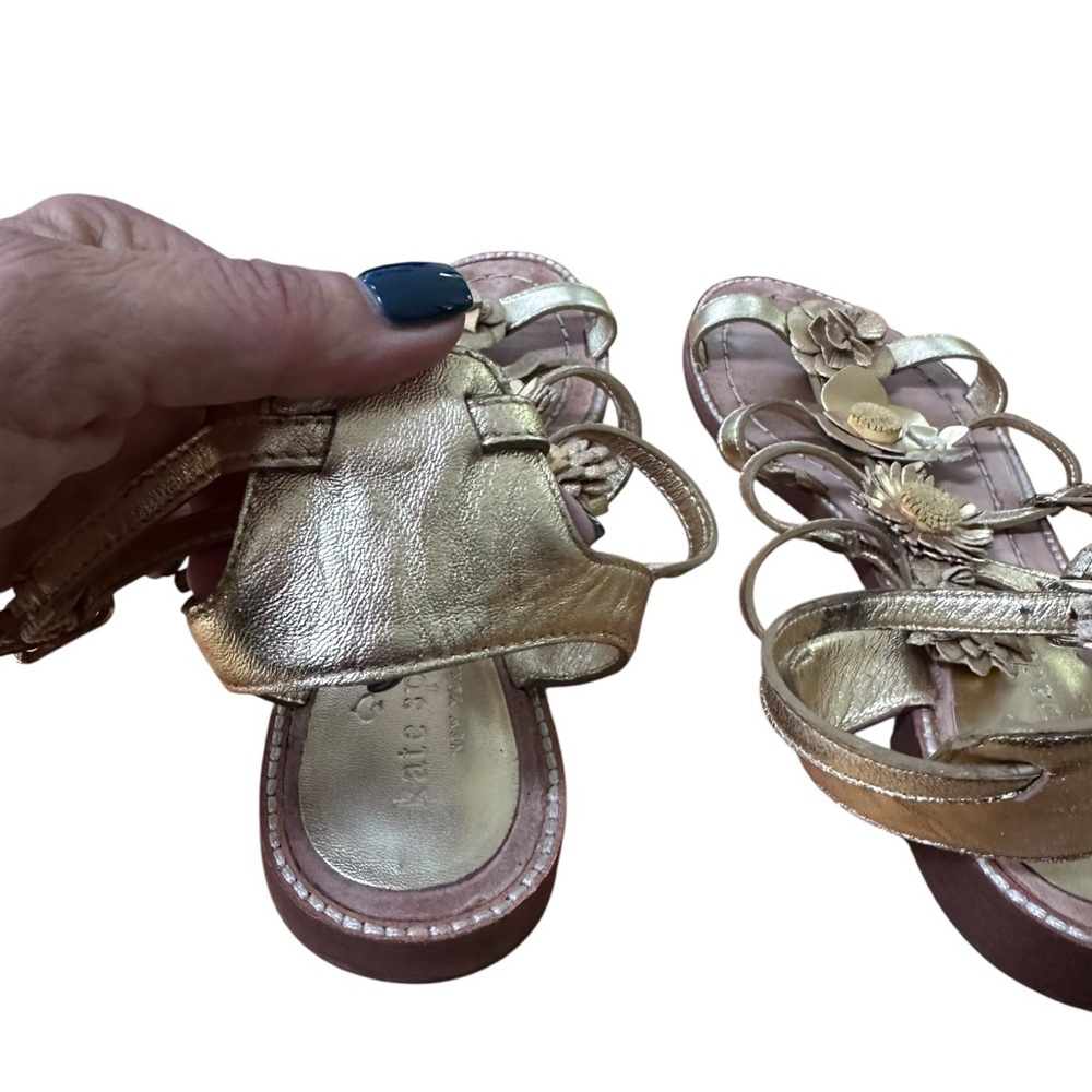 Kate Spade Gold Gladiator Sandals with Floral Embellishments Size 6.5 - Picture 5 of 9